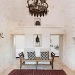 Historic Trullo In Valle D'itria Ostuni