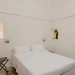 Historic Trullo In Valle D'itria