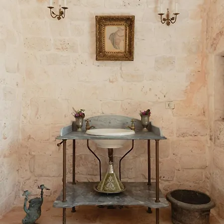 Historic Trullo In Valle D'itria